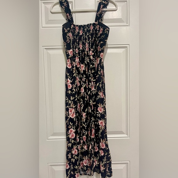 B.O.G. Collective Black and Pink Floral Dress - Picture 4 of 6